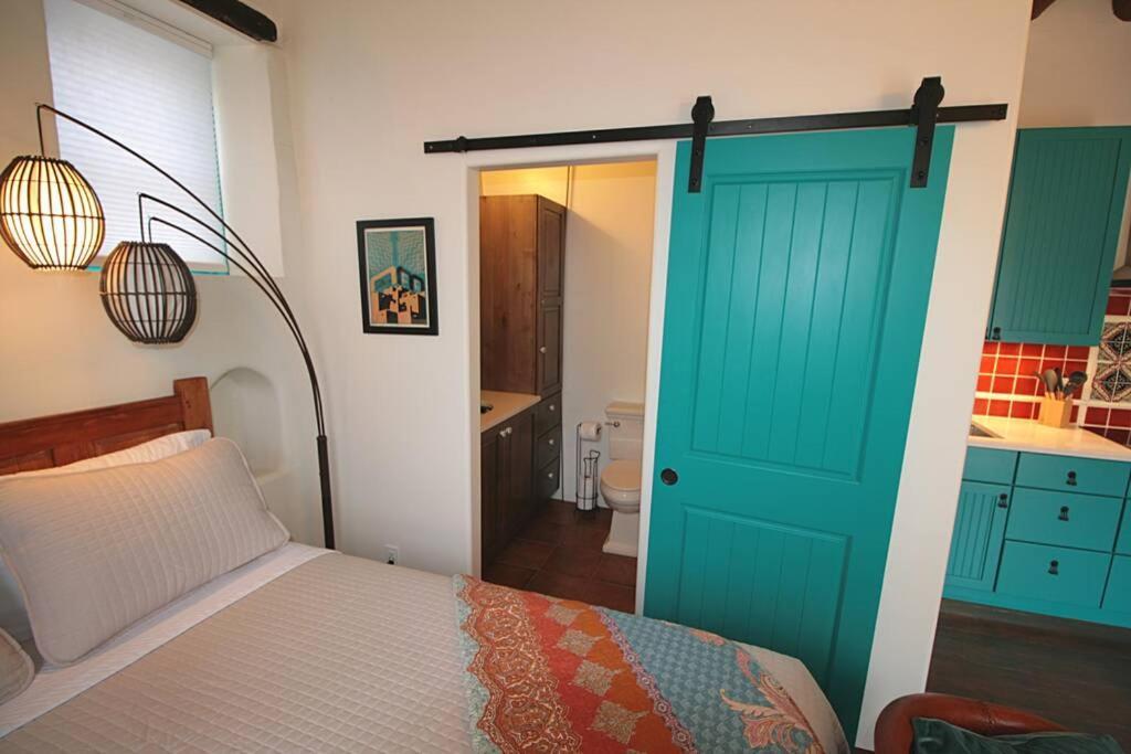 Closson Studio - Stylish - Near Plaza - Queen Bed Santa Fe Luaran gambar